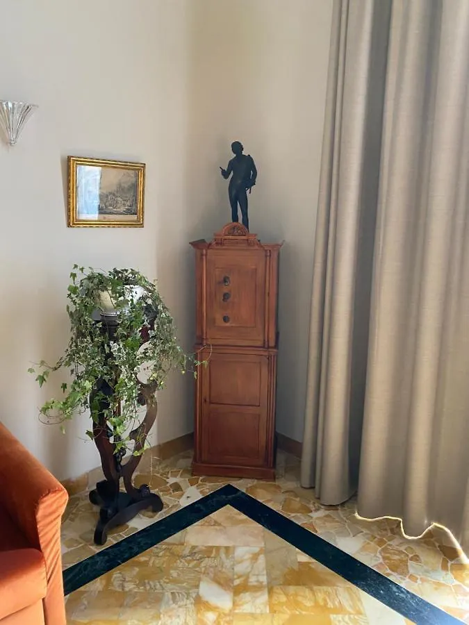 Dimora Donna Elena By Ranieri Bed & Breakfast Naples