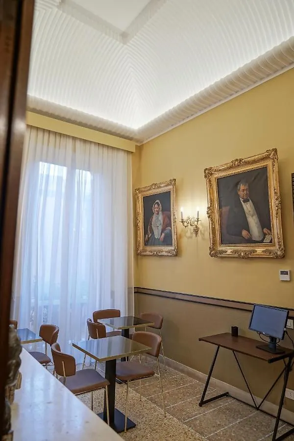 Dimora Donna Elena By Ranieri Bed & Breakfast Naples
