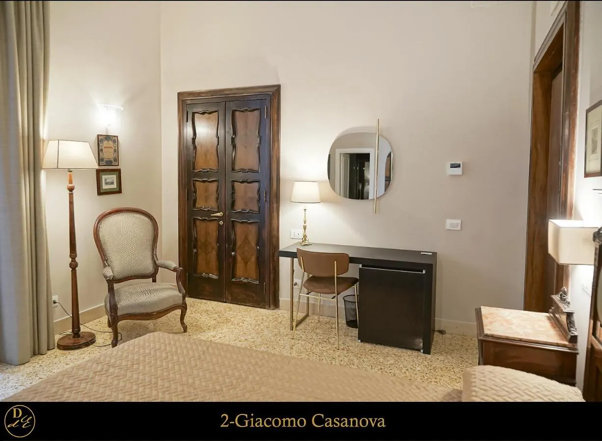Dimora Donna Elena Bed & Breakfast Naples Italy