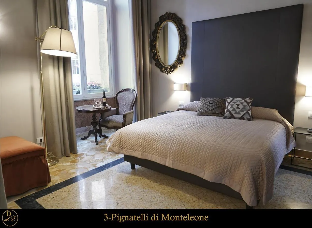 Dimora Donna Elena By Ranieri Bed & Breakfast Naples